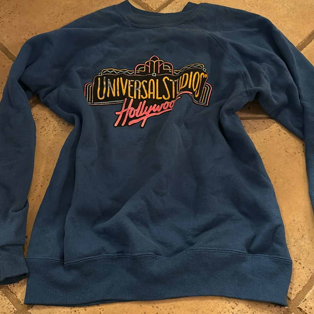 vintage universal pullover